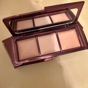 Hourglass Ambient Lighting Palette - Trio—-NEW!